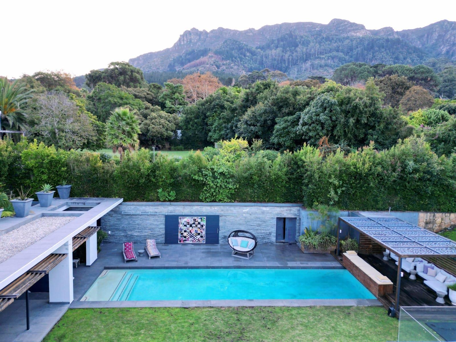 Magnificent Dual-Living Mountain View Masterpiece — photograph 3