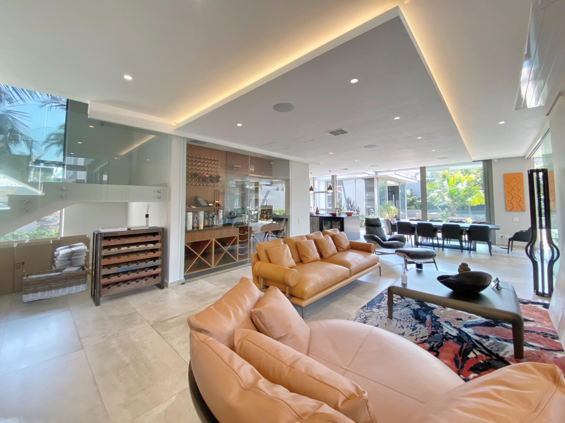 Where Contemporary Design Embraces Natural Light — photograph 3