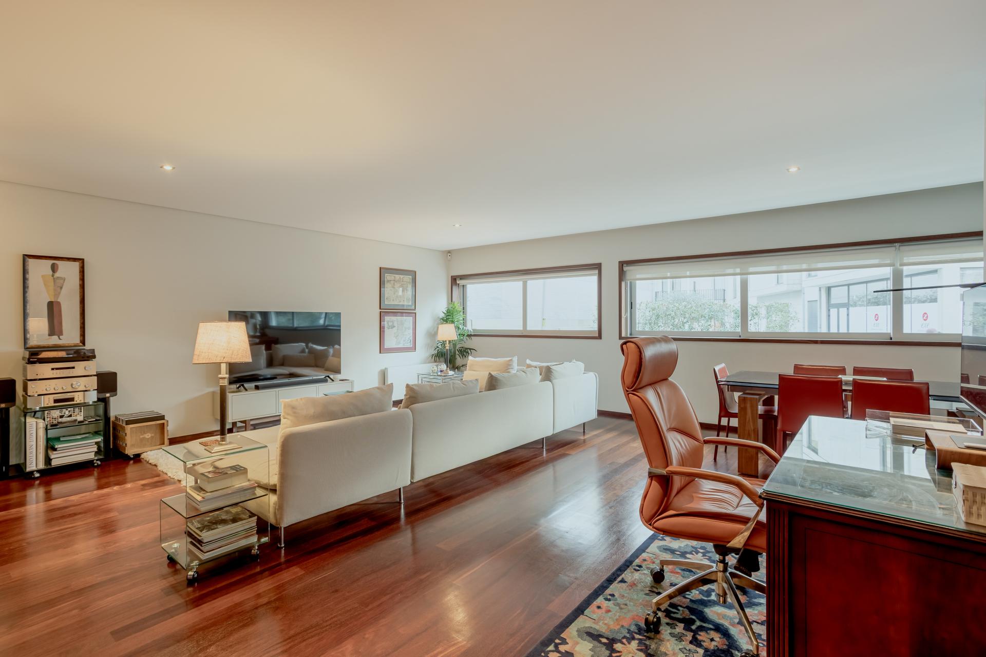 Apartment in Porto (95365) — photograph 2