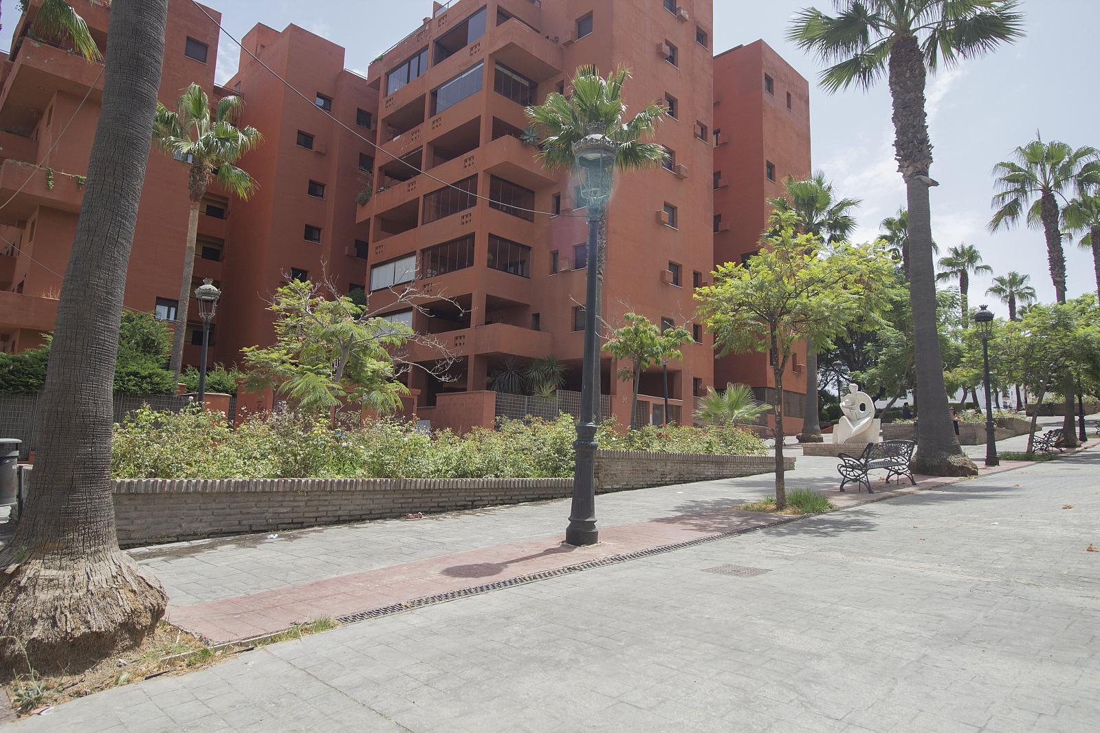 Apartments in Estepona Centro, Estepona (AGP-01108) — photograph 2