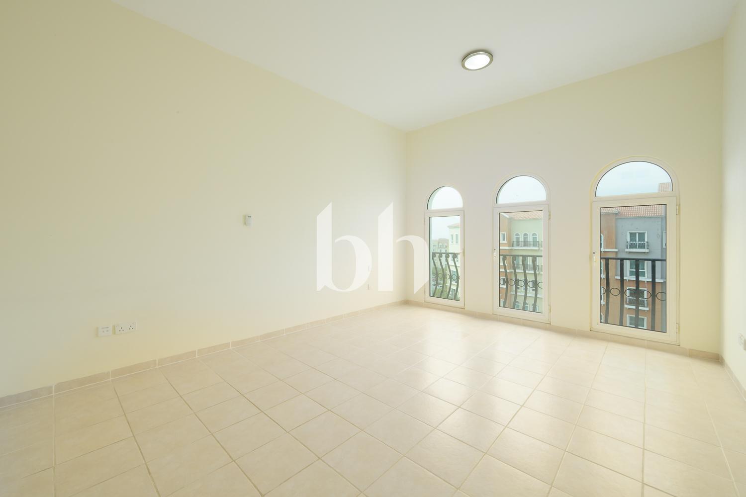 Building 158 (290368) — photograph 3