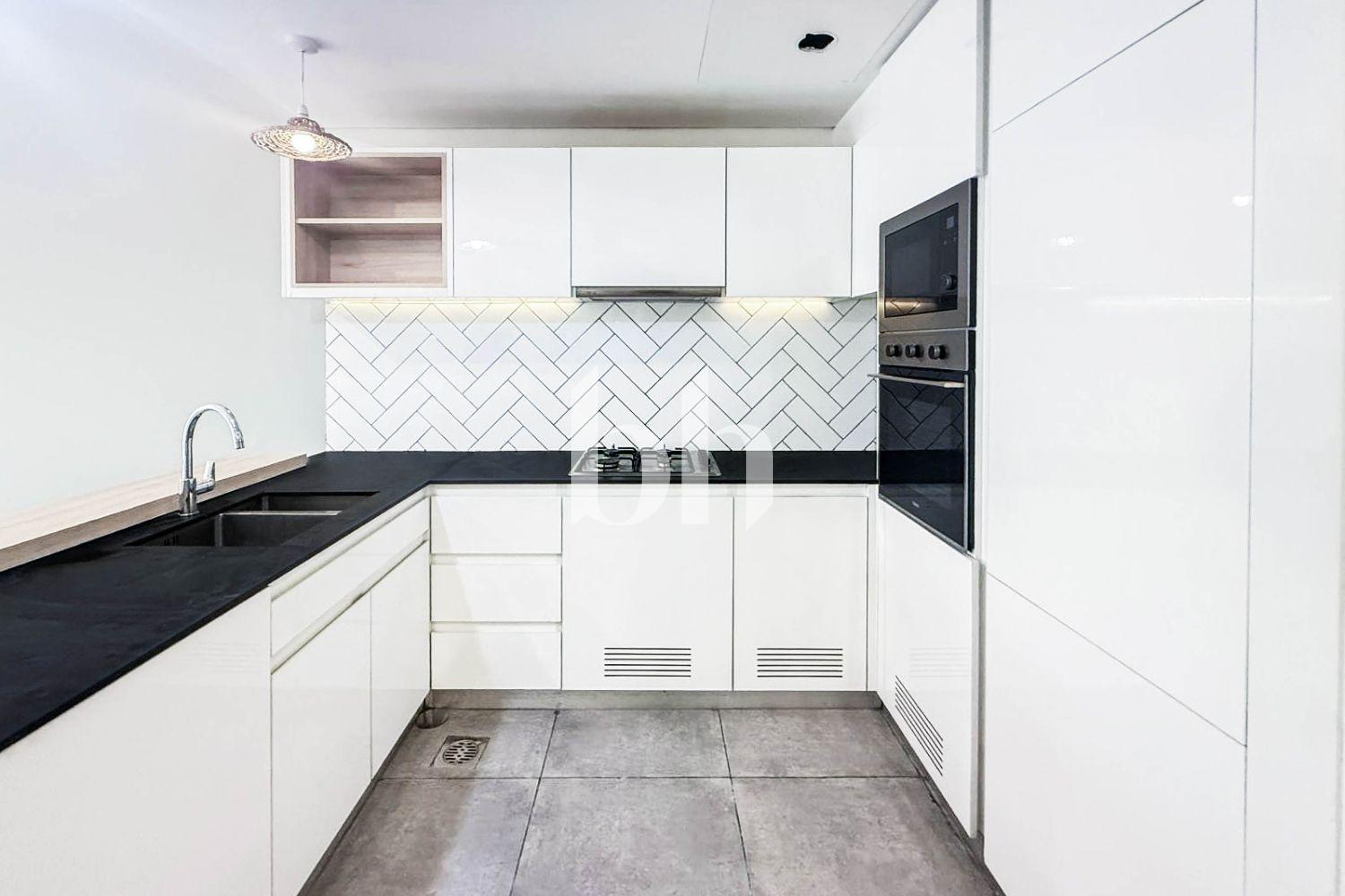 Lucky 1 Residence — photograph 4