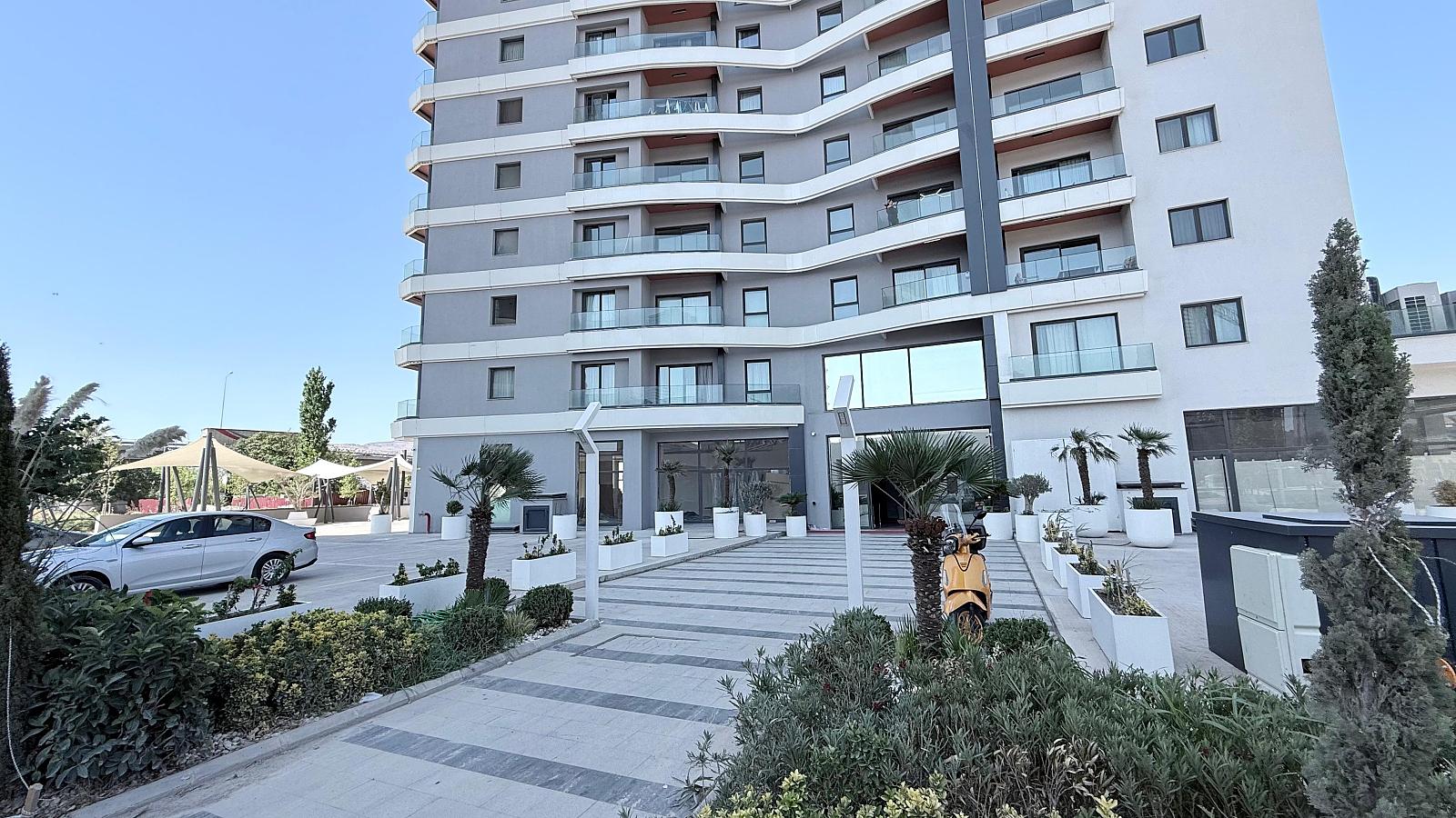 Apartments in Çınarlı, Konak (ADB-00238) — photograph 3